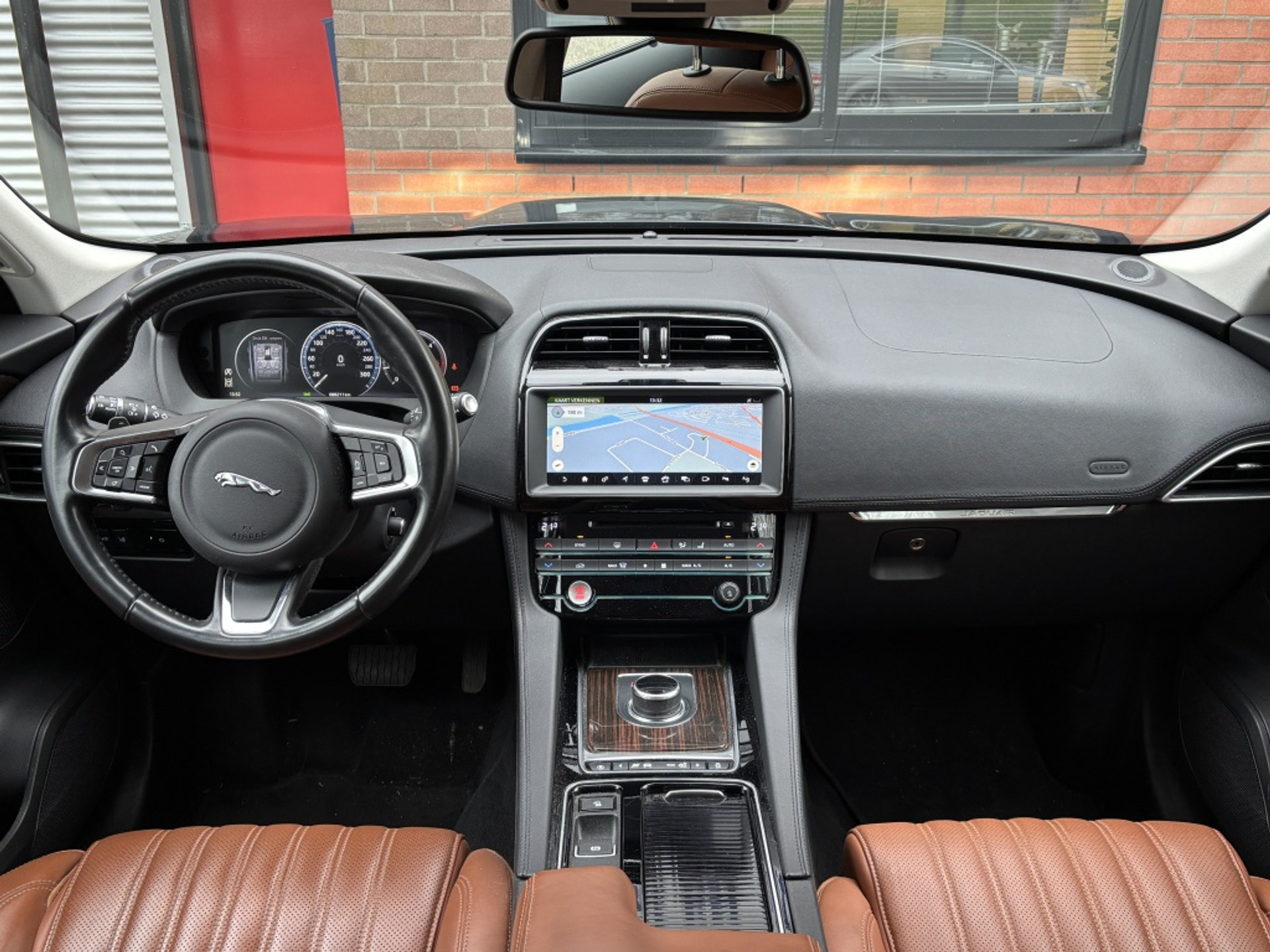Jaguar F-Pace 25d 241pk AWD Portfolio Black Pack Memory Trekhaak 20" Keyless 42482946-12.jpg | Zuijlen Auto's