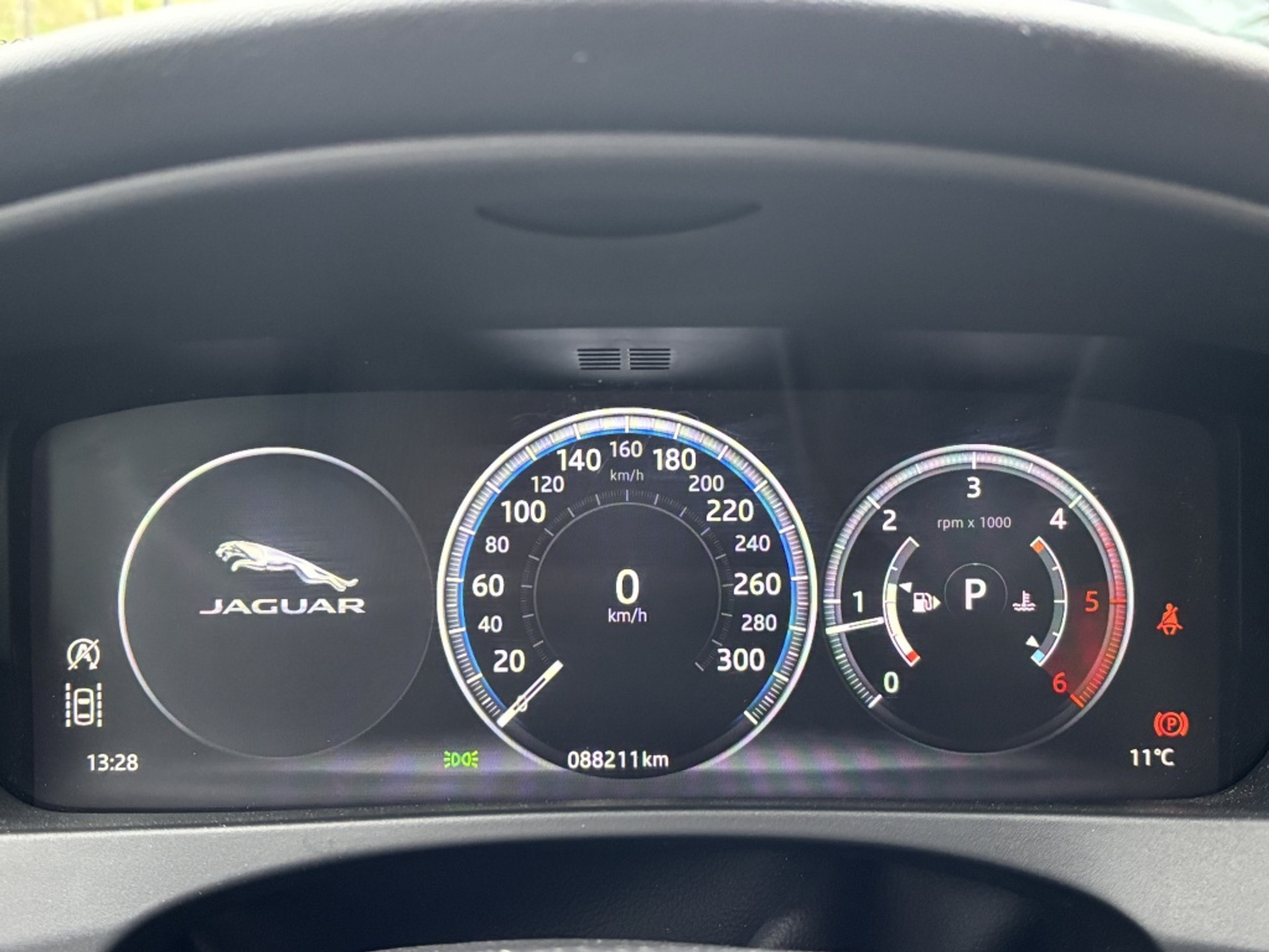 Jaguar F-Pace 25d 241pk AWD Portfolio Black Pack Memory Trekhaak 20" Keyless 42482946-17.jpg | Zuijlen Auto's