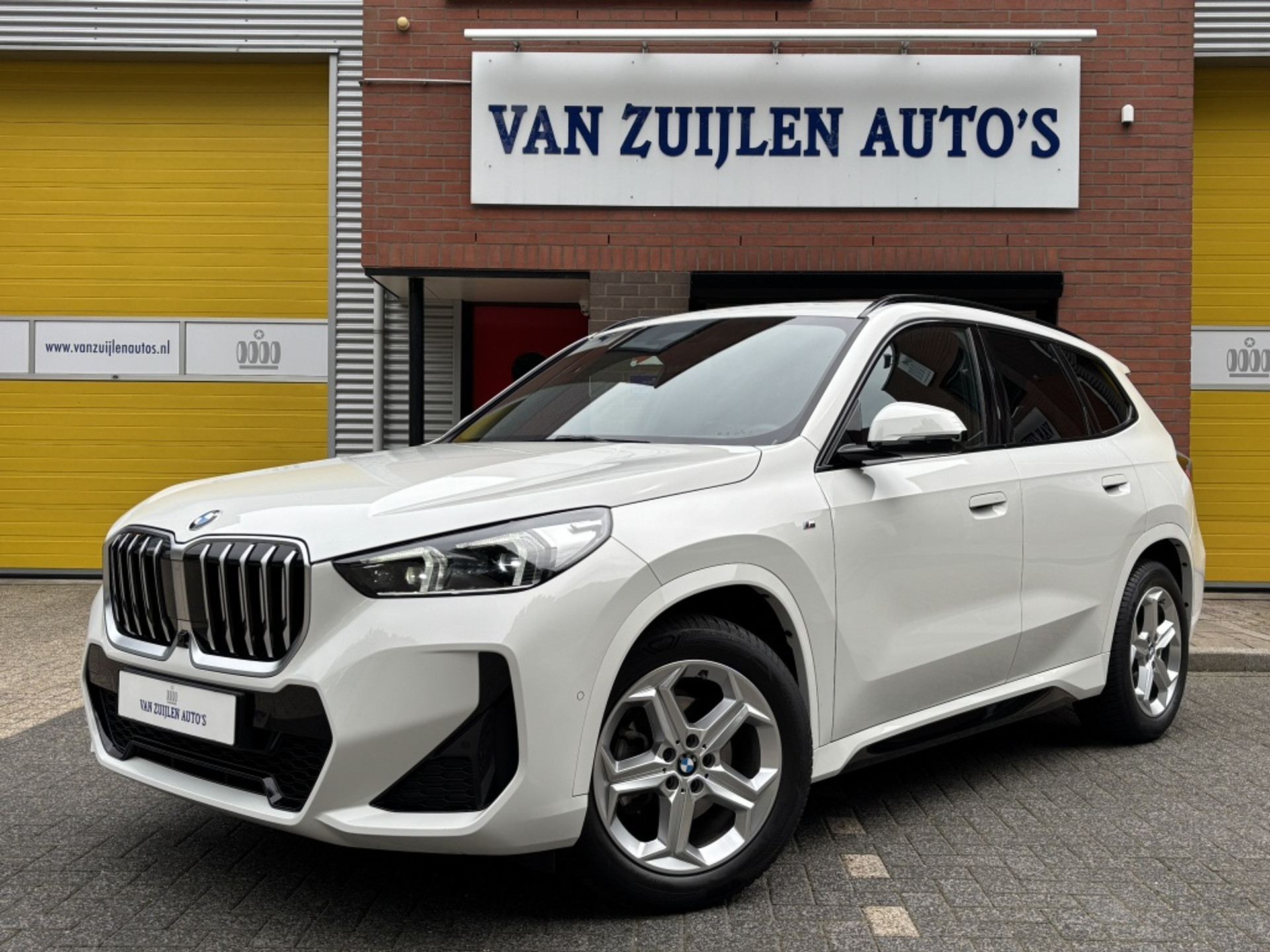 BMW X1 sDrive18i M-Sport Panorama Head-up Keyless HarmanKardon LED 45430824-0.jpg | Zuijlen Auto's