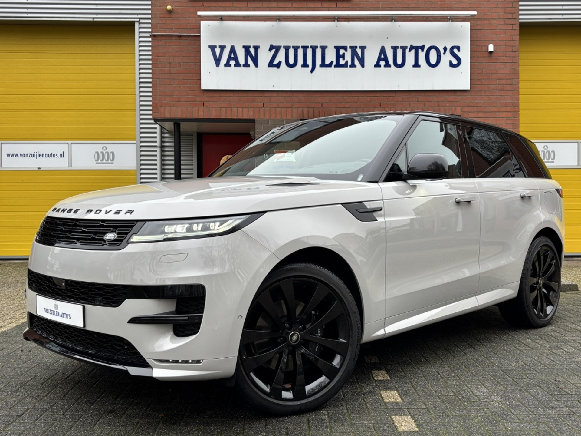 Land Rover Range Rover Sport P460e Dynamic HSE Black Pack Pano Clearsight 23" Trekhaak Softcl 46932261-0.jpg | Van Zuijlen Auto's