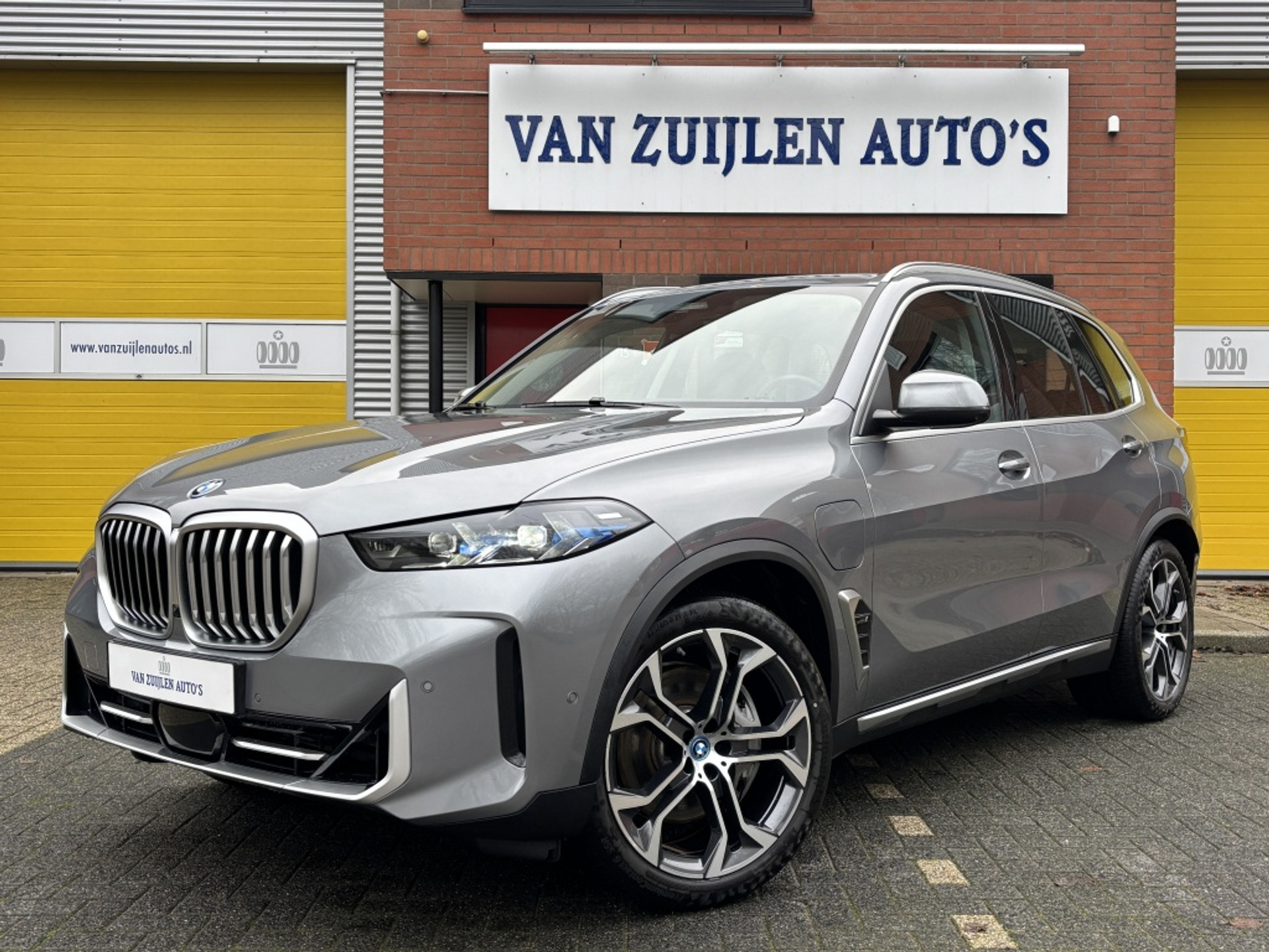 BMW X5 xDrive50e Hybrid 490pk Trekhaak HK Memory Head-up Comfort 49345946-0.jpg | Van Zuijlen Auto's